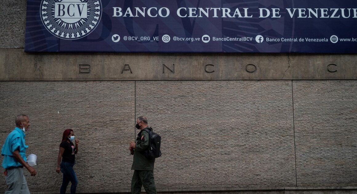 BỘ TÀI CHÍNH MỸ ĐẶT RA GÓI GIẤY PHÉP MỚI LIÊN QUAN VENEZUELA, MỞ RA BIẾN ĐỘNG NÀO TRONG CHIẾN TRƯỜNG KINH TẾ?