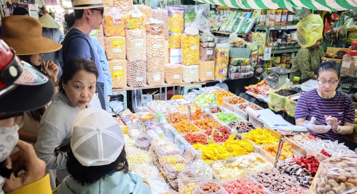 CẢNH BÁO: HỘ KINH DOANH CÓ THỂ BỊ “NHẢY” NHÓM CHỈ VỚI MỖI ƯỚC TÍNH DOANH THU!