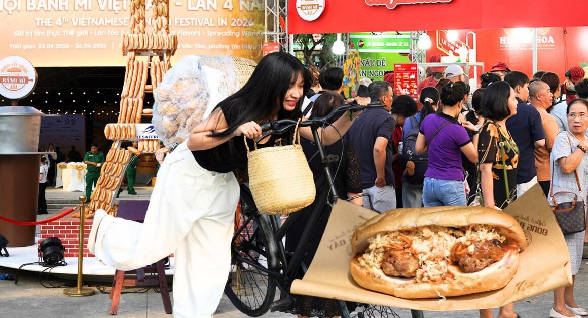 DƯỚI ÁNH NẮNG CHÊNH CHỌC, HÀNG NGHÌN NGƯỜI DẬP DỤT TẠI “ĐẠI TIỆC” BÁNH MÌ NGAY CÔNG VIÊN LÊ VĂN TÁM!