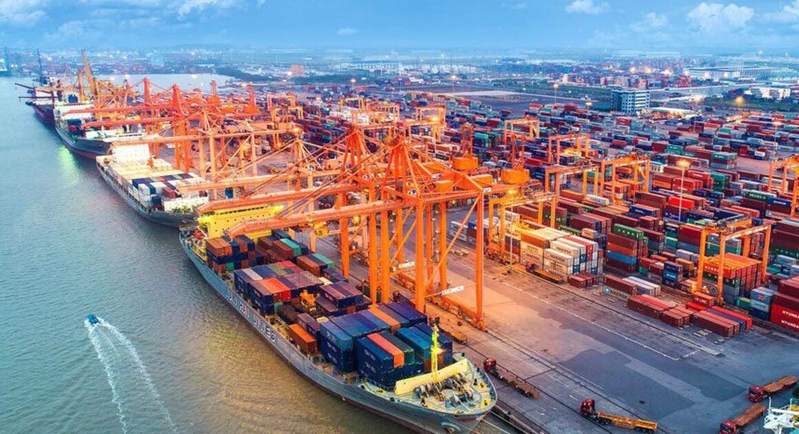 KHỞI CÔNG CÁC DỰ ÁN CẢNG BIỂN TRỌNG ĐIỂM Ở TP.HCM NHÂN KỶ NIỆM 51 NĂM NGÀY THỐNG NHẤT, ĐÓN ĐẦU ĐỚI MỚI PHÁT TRIỂN.