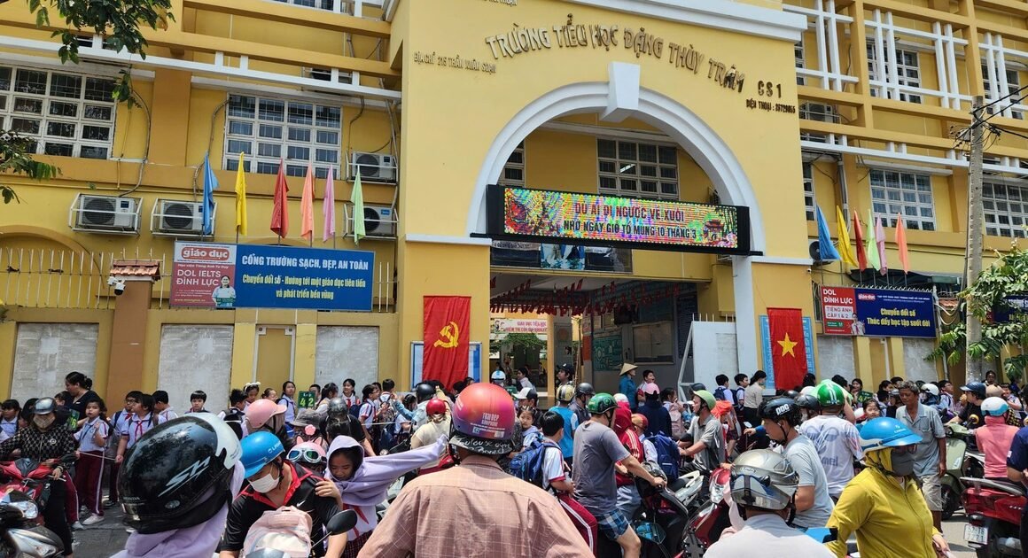 XÁC ĐỊNH NGUYÊN NHÂN NGỘ ĐỘC THỰC PHẨM TẠI TRƯỜNG TIỂU HỌC ĐẶNG THÙY TRÂM VỚI HƠN 40 HỌC SINH KHIẾN CẢNH SỐC