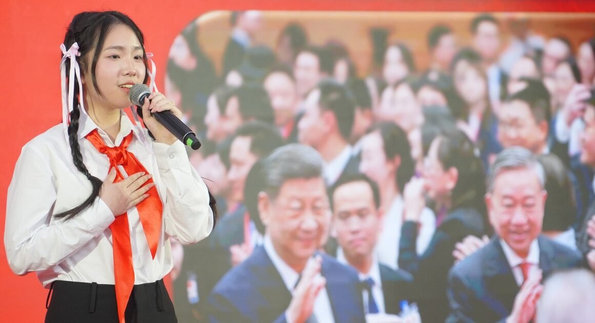 KHẲNG ĐỊNH NGUỒN GỐC ĐỎ, TƯƠNG LAI VIỆT TRUNG TRÀN ĐẦY NIỀM TỰ HÀO