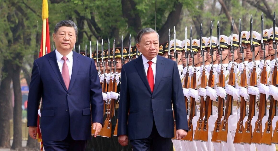 VIỆT NAM VÀ TRUNG QUỐC ĐỒNG LẬP TUYÊN BÁO CHUNG SAU CHUYẾN THĂM CẤP NHÀ NƯỚC ĐẶC BIỆT CÓ GÌ GÂY NGẠC NHIÊN?