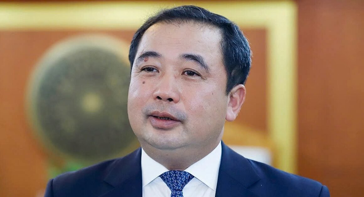 KHÔNG THUỘC DÂY: BỘ CHÍNH TRỊ BẤT NGỜ BỔ NHIỆM ÔNG TRẦN ĐỨC THẮNG CHỨC BÍ THƯ-HÀ NỘI KHÓA XVIII!