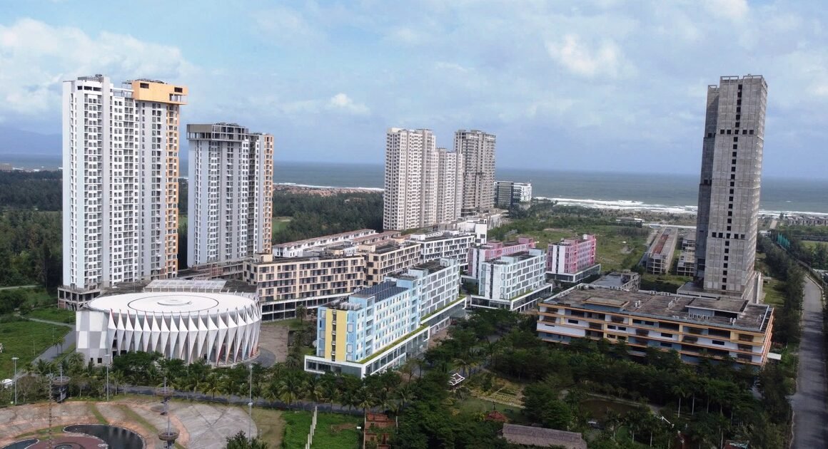 TỪ NGƯỜI HÀNG ĐẦU BẤT ĐỘNG SẢN NGHỈ DƯỠNG ĐẾN KHỐI BÊ TÔNG ĐĂM ĐẮM NẮNG GIÓ, COCOBAY ĐÀ NẴNG GIỜ ĐÃ RA SAU KHÔNG TRÒN VẸN NHƯ XUÂN TRƯỚC!