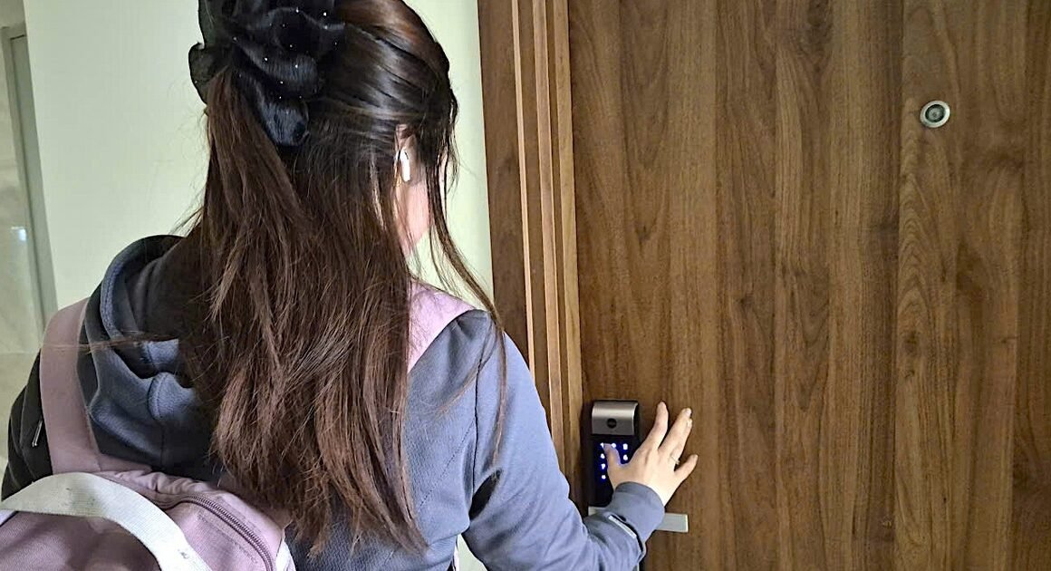 KHÓA ĐIỆN TỬ, VÂN TAY CÓ THỰC SỰ AN TOÀN KHI GẶP NHIỀU NGUY CƠ HỎA HOẠN?