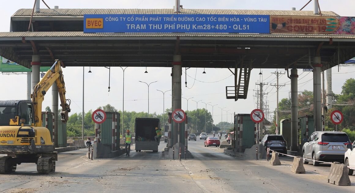 BẤT NGỜ: CHIẾC TRẠM THU PHÍ TRÊN QUỐC LỘ 51 SẮP BỊ THÁO DỠ TRONG VÒNG 1 TUẦN!