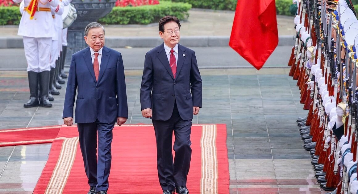 KHÁM PHÁ SỰ KIỆN ĐẶC BIỆT: TỔNG BÍ THƯ TÔ LÂM CHÀO ĐÓN TỔNG THỐNG HÀN QUỐC TRONG NGÀY ĐẶC BIỆT TẠI PHỦ CHỦ TỊCH!