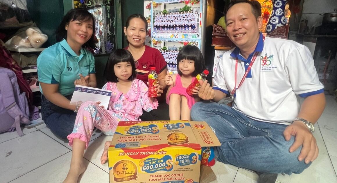 NHỮNG CẢM XÚC ĐẶC BIỆT NHÂN NGÀY QUỐC TẾ THIẾU NHI 1.6 – CHUNG TAY TRAO YÊU THƯƠNG ĐẾN NHỮNG ĐỨA TRẺ MỒ CÔI DO COVID-19