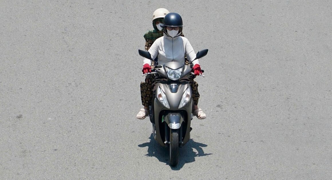 NẮNG NÓNG KỶ LỤC ĐỐI VỚI TP.HCM VÀ NAM BỘ, ĐIỀU GÌ ĐANG XẢY RA TRONG ĐÁM MÂY KHÔNG KHÍ NÓNG CHẢY?