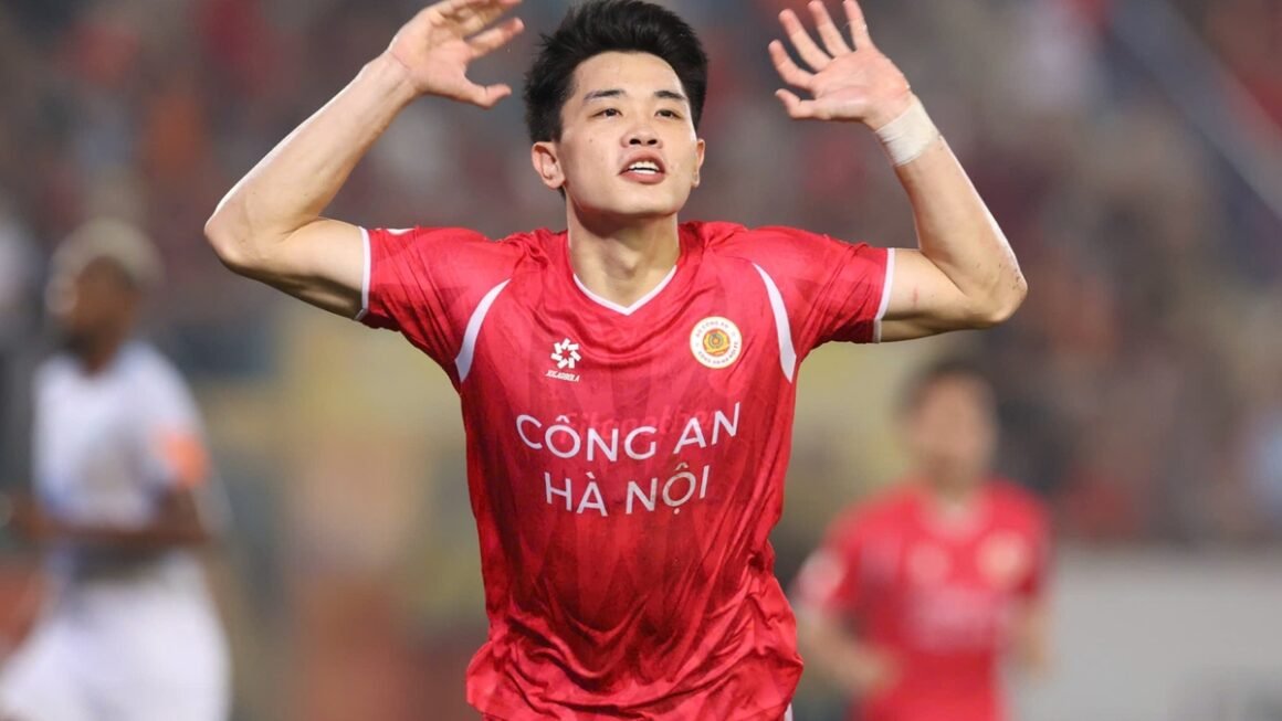 KHÔNG AI NGHỜI NGHIỀN ĐƯỢC PHONG ĐỘ HUỶ DIỆT CỦA NGUYỄN ĐÌNH BẮC TRONG V.LEAGUE 2025/26!