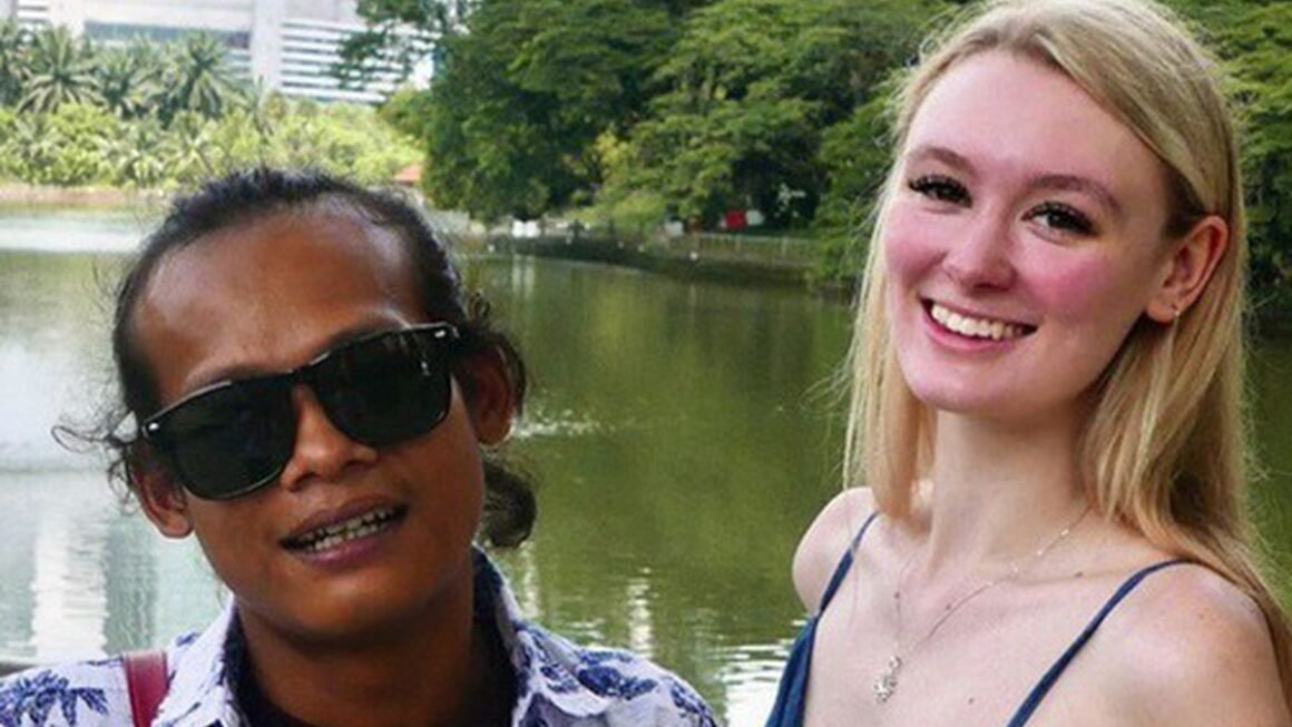 BỘI LOẠN NHÓM CẶP ĐÔI GAY KHIẾN MẠNG XÔN XAO VÌ NGOẠI HÌNH KHÁC NHẬT!