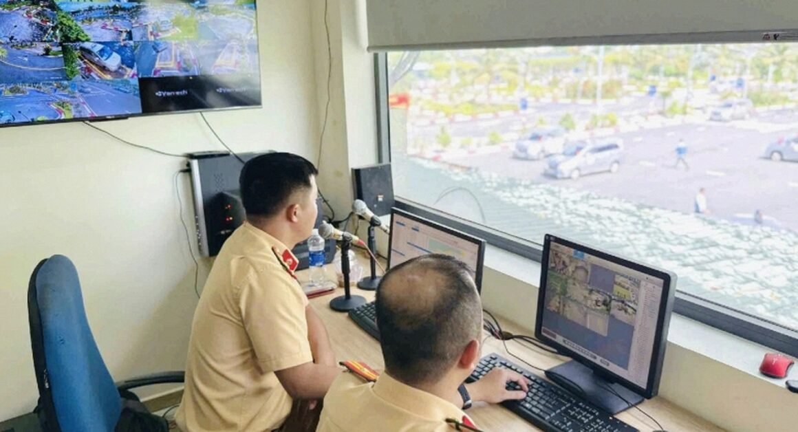 KHÁCH HÀNG CHÚ Ý: 1 YÊU CẦU MỚI CẦN ĐÁP ỨNG ĐỂ HOÀN THÀNH KHÓA ĐÀO TẠO LÁI XE!