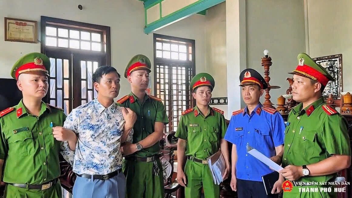 KHỞI TỐ VÀ KHÁM XÉT ĐỐI VỚI KẺ LIÊN QUAN ĐẾN HÀNH VI LẠM DỤNG TÀI SẢN CỦA NGHỀ KINH DOANH CÂY CẢNH!