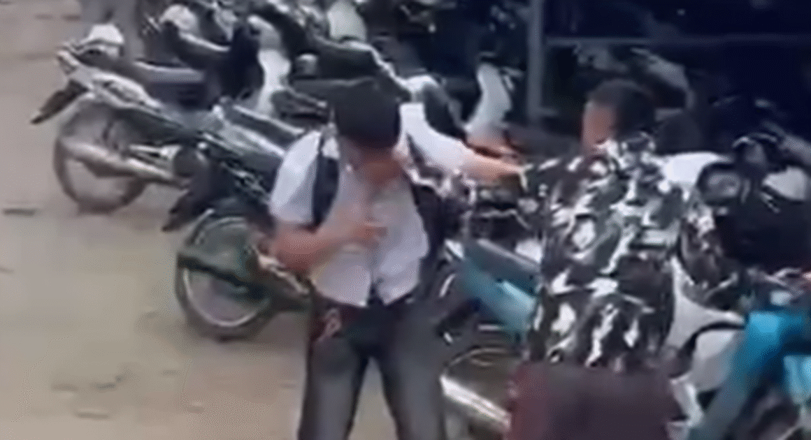 GÂY CHẤN ĐỘNG: NAM SINH LỚP 12 Ở THANH HÓA BỊ NHÓM TINH THẦN LẠ MẶT XÂM HẠI NGAY TRONG KHU VỰC TRƯỜNG