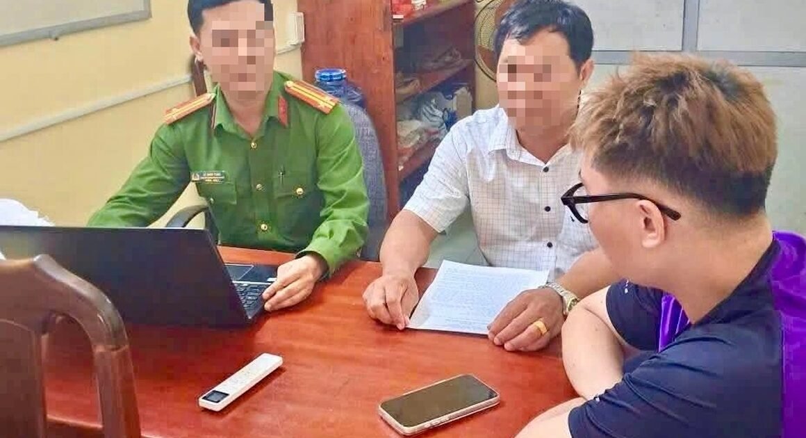 2 CON CÁ SẤU GÂY CHUẨN CHUỐNG, HÓA RA CHỈ LÀ TIN GIẢ DO ĐÀN TRÁNG TRỘN TIN NÓNG!
