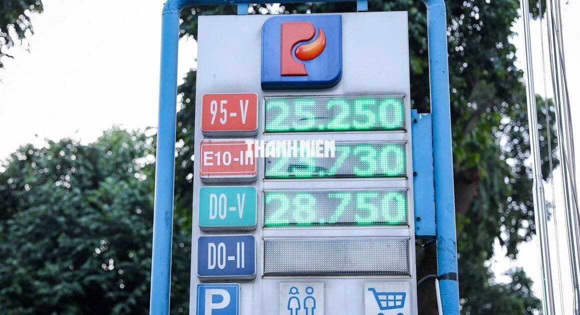 PETROLIMEX CHIẾM ĐẾN 80% CỬA HÀNG VỚI XĂNG E10, CHUYỂN ĐỔI HOÀN TẤT TRƯỚC NGÀY 20.5!