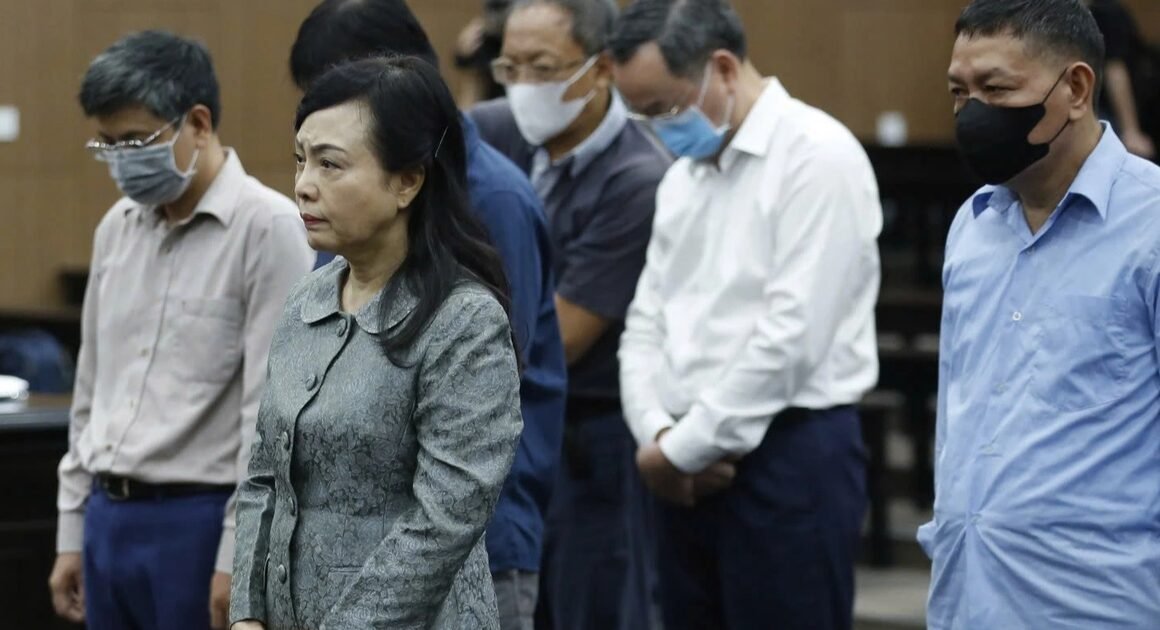 AI ĐỊNH GỌI TÊN BÀI: AI LÀ NGƯỜI CHỊU TRÁCH NẠN GẦN 3 TỶ ĐỒNG?