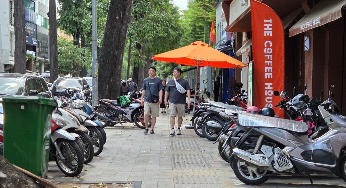 HÀNH ĐỘNG NÀO SẼ GIÚP TP.HCM XÂY DỰNG ĐÔ THỊ VĂN MINH VÀ KỶ CƯƠNG HƠN?