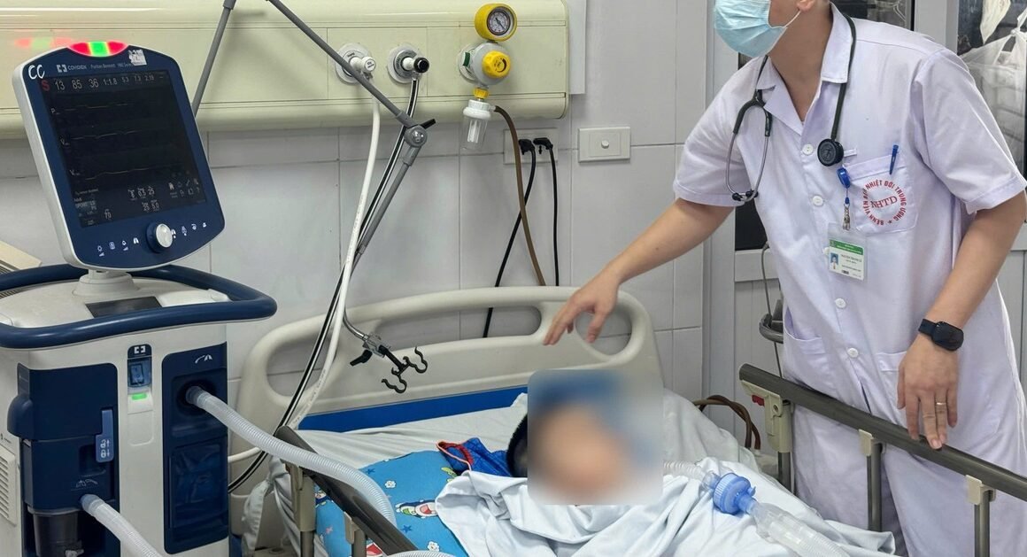 BỆNH NHI GÂY PHỎNG NHIỄM TỪ THỦY ĐẦU VÀO NGUY KỊCH TÍNH MẠNH, CHIẾN ĐẤU KHÓ KHÀNG TRONG BỆNH VIỆN BỆNH NHIỆT ĐỚI TRUNG ƯƠNG