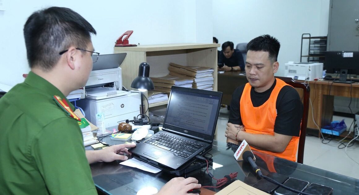CẢNH SÁAT PHÁT HIỆN HỆ THỐNG ‘BÚN CHẢ TV’ GÂY NGUY CƠ MẤT AN NINH TRUYỀN HÌNH VÀ LỢI NHUẬN BẤT CHÍNH TỪ QUẢNG CÁO VÀ CÁ CƯỢC TRÁI PHÉP!
