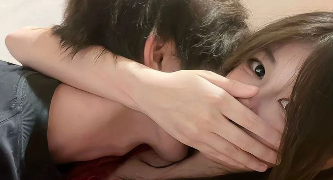 LÀM “CHUYỆN ẤY” NHIỀU GẦN GÂY SUY THẬN? SỰ THẬT BẤT NGỜ ĐANG CHỜ BẠN KHÁM PHÁ!