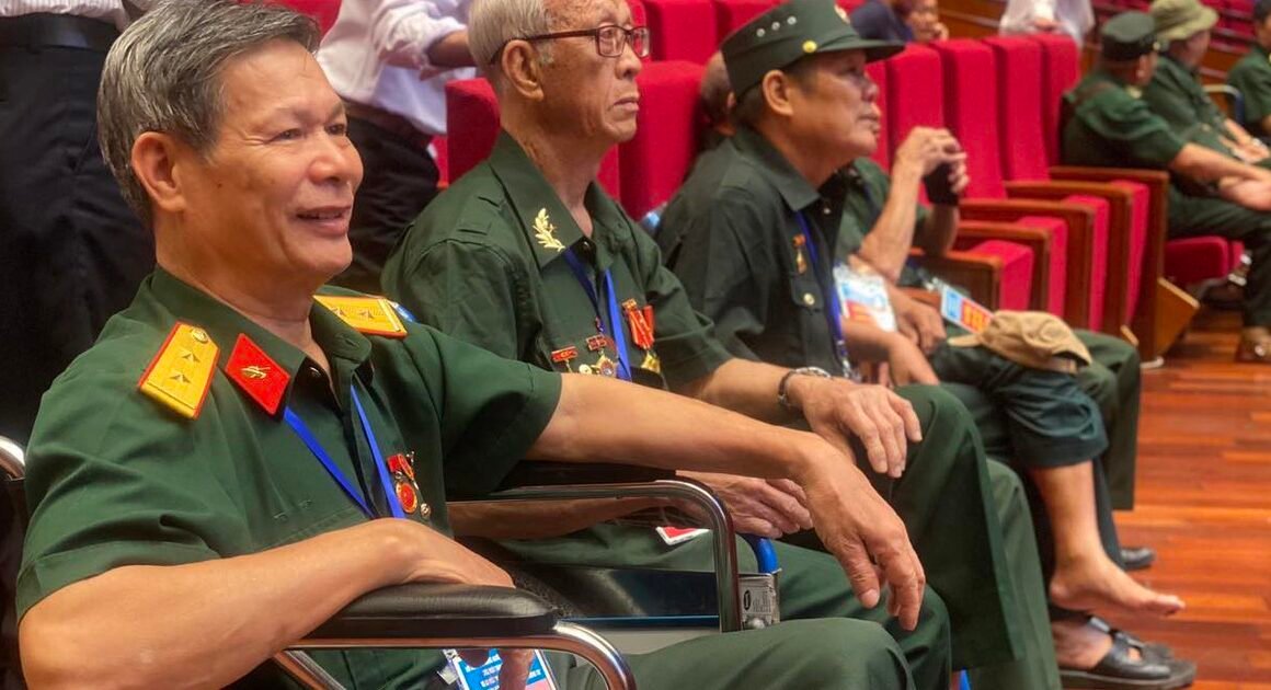 SIÊU ƯU ĐÃI MỚI CHO NGƯỜI CÓ CÔNG VỚI CÁCH MẠNG: TRỢ CẤP TĂNG GẦN 230.000 ĐỒNG MỖI THÁNG!