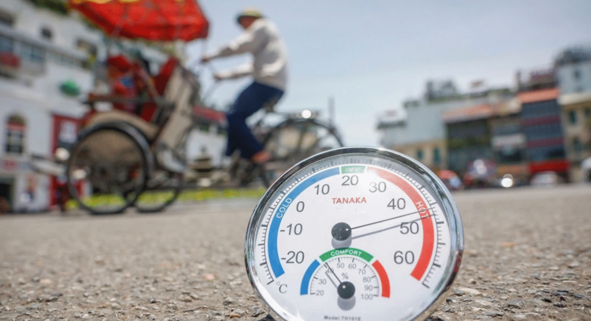 NHIỆT ĐỚI KÉO DỰC, MIỀN TRUNG CÀNG NÓNG HƠN, RỘNG NẮNG KHÔNG NGỪNG GEO!