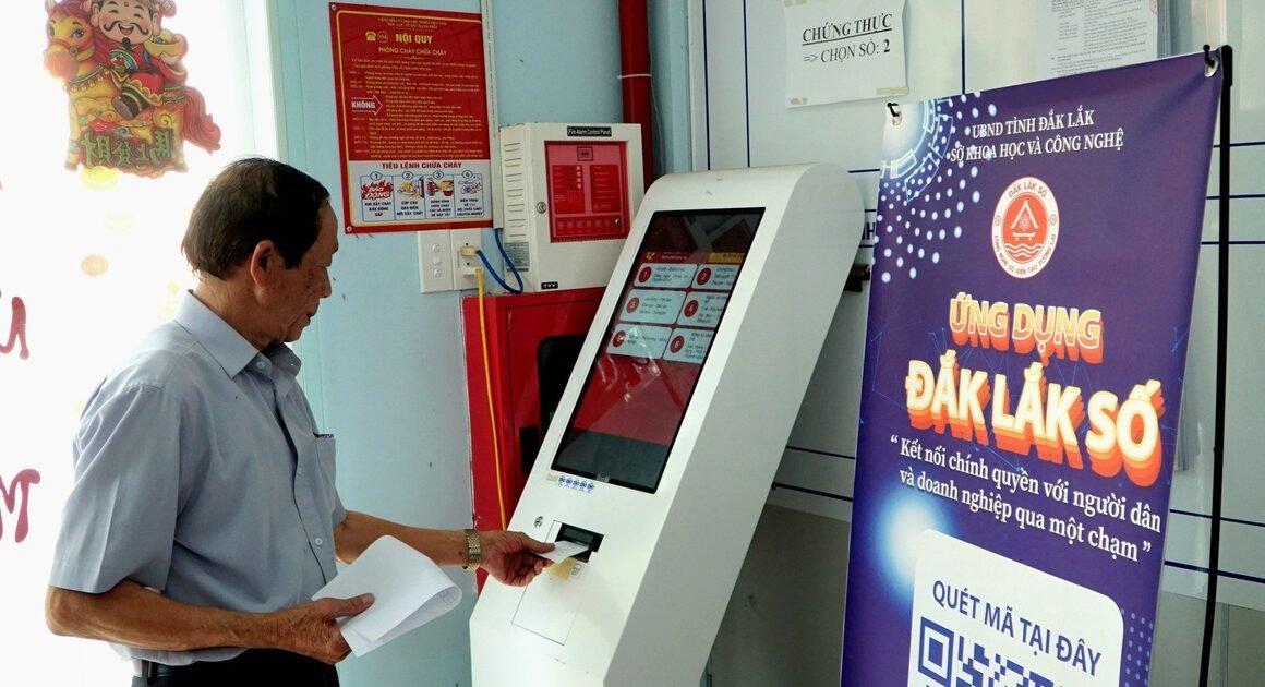 KHÁM PHÁ CÁCH NÂNG CAO CHẤT LƯỢNG PHỤC VỤ SAU SÁP NHẬP XÃ HÒA PHÚ!
