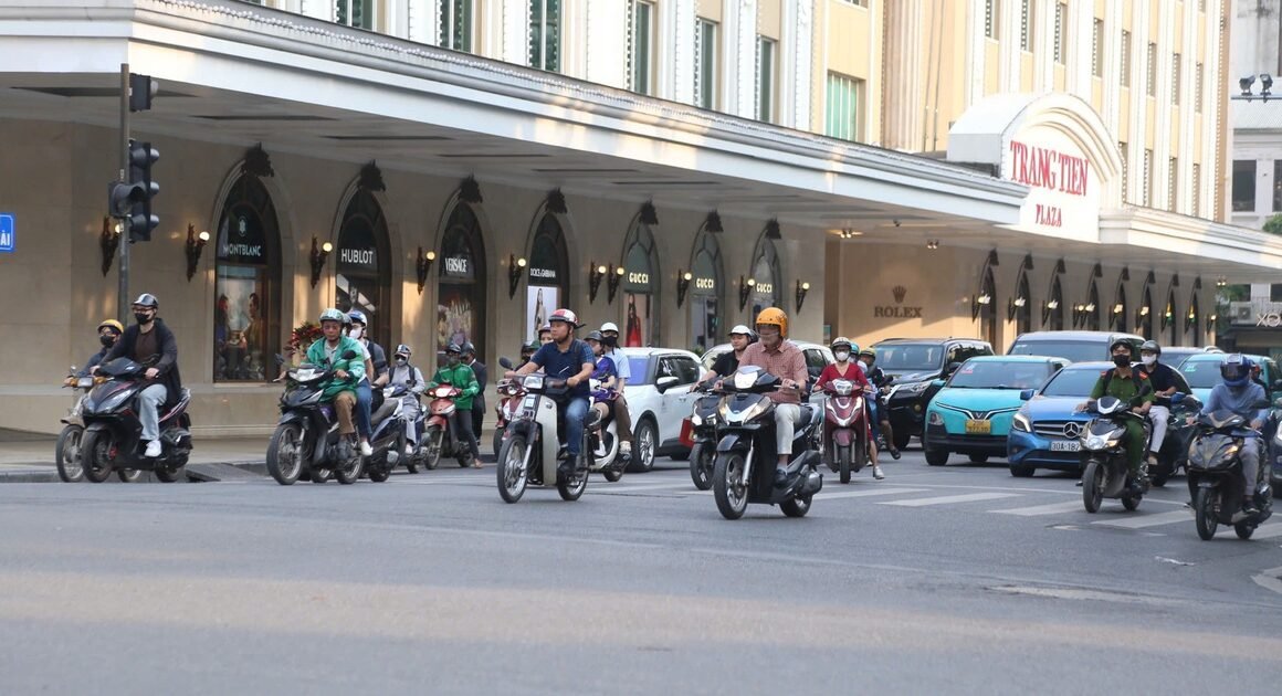 HÀ NỘI SẮP RA MẮT VÙNG PHÁT THẢI THẤP VỚI QUY ĐỊNH CẤM XE MÁY, Ô TÔ THEO GIỜ TẠI KHU VỰC SÂU TRUNG TÂM!