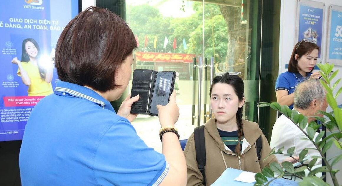 TẠI SAO DÙ ĐÃ XÁC THỰC THUÊ BAO TỪ NĂM 2023, BẠN VẪN PHẢI XÁC NHẬN CHỦ SIM TRÊN VNeID?