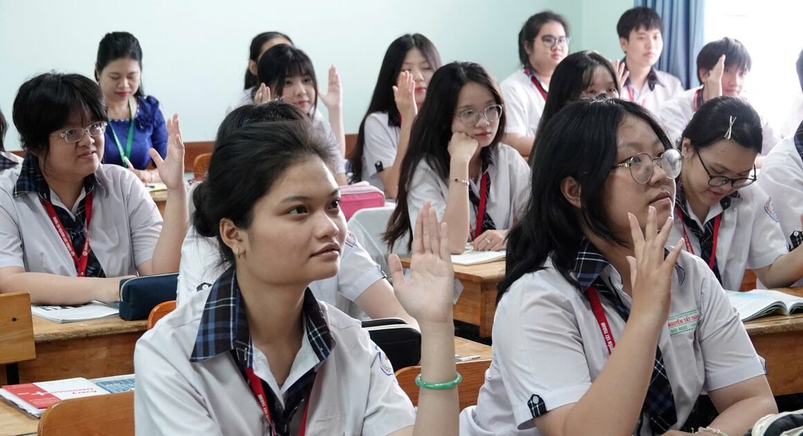 KHÁM PHÁ KIỆN THỨC LẦN ĐẦU TIÊN TỔ CHỨC THEO MÔ HÌNH HÀNH CHÁNH MỚI VỚI 34 TỈNH THÀNH PHỐ!