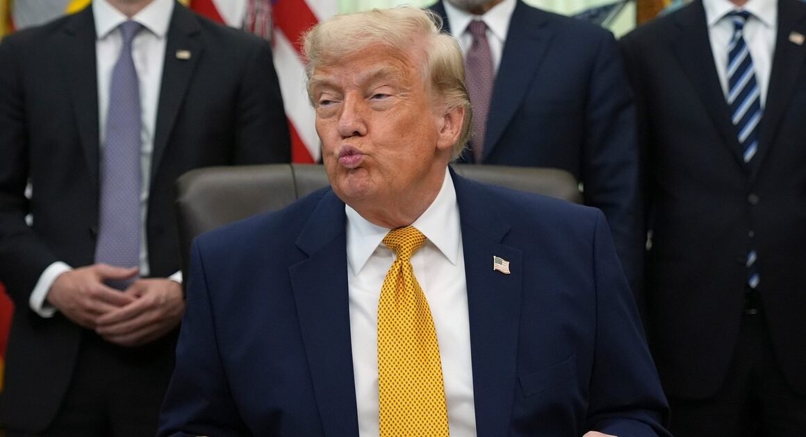 TẠI SAO TRUMP ĐANG NGHIÊM TRỌNG ĐỀ CỬA KHẢ NĂNG TỪ CHỐI HỖ TRỢ NATO?