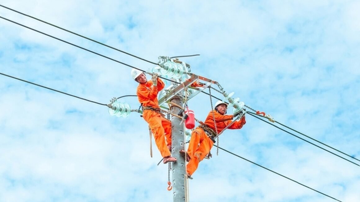 KHÁM PHÁ BẢNG GIÁ ĐIỆN SINH HOẠT 2026: CÁCH CHỦ ĐỘNG KIỂM SOÁT, TIẾT KIỆM ĐIỆN NĂNG HIỆU QUẢ HƠN!