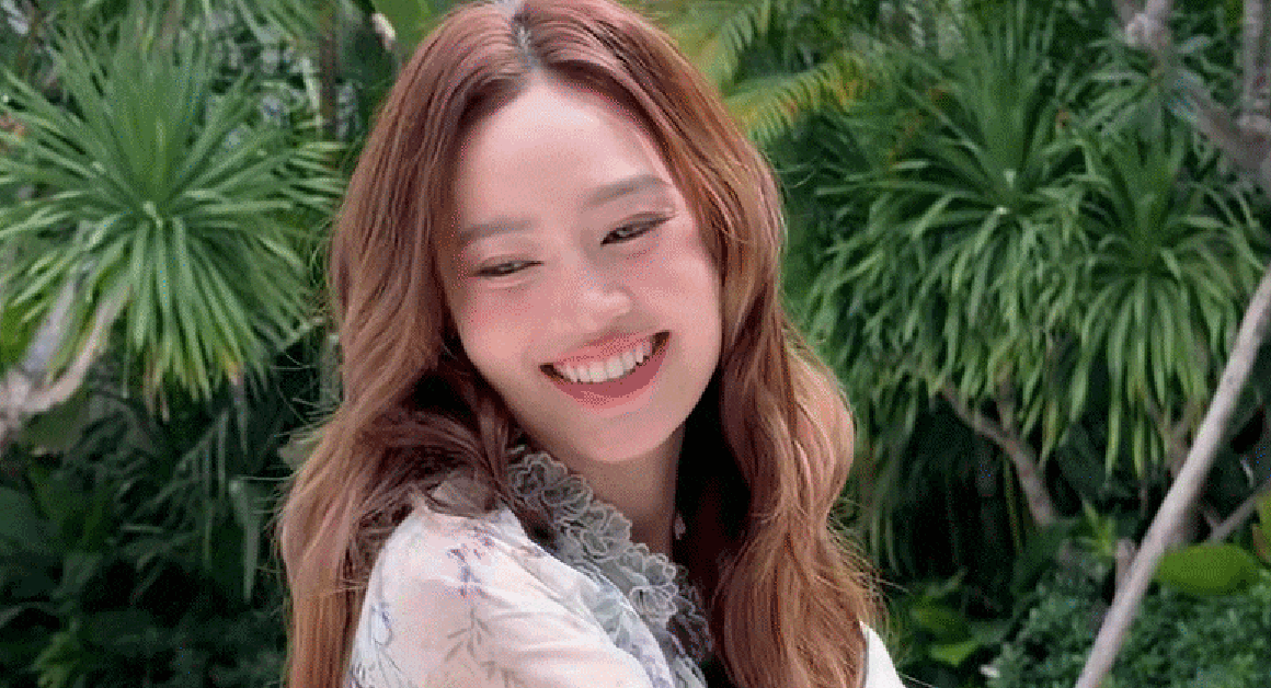 KHÁM PHÁ NHỮNG NGỌN SÁNG NỮ DIỄN VIỆT VẪN RẠNG NGỜI VỚI GƯƠNG MẶT XINH ĐẸP VÀ NỤ CƯỜI GÂY THƯƠNG NHỚ
