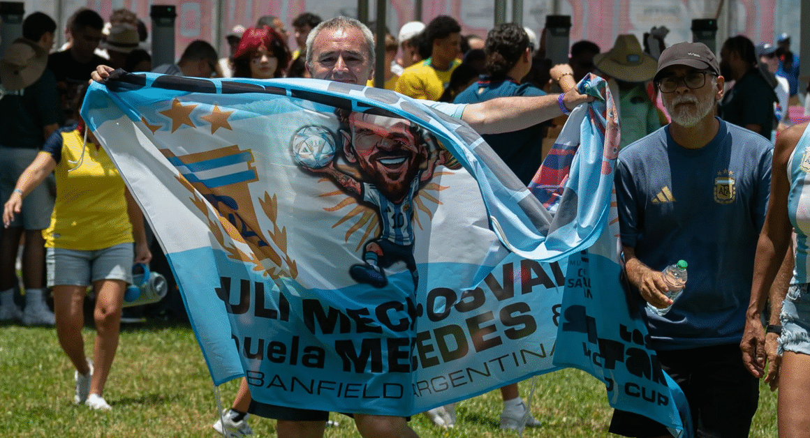 MỘT CHUYỆN KINH NGHIỆM KHIẾN CĐV BÁO ĐỘNG CHO WORLD CUP 2026 TẠI ARGENTINA!