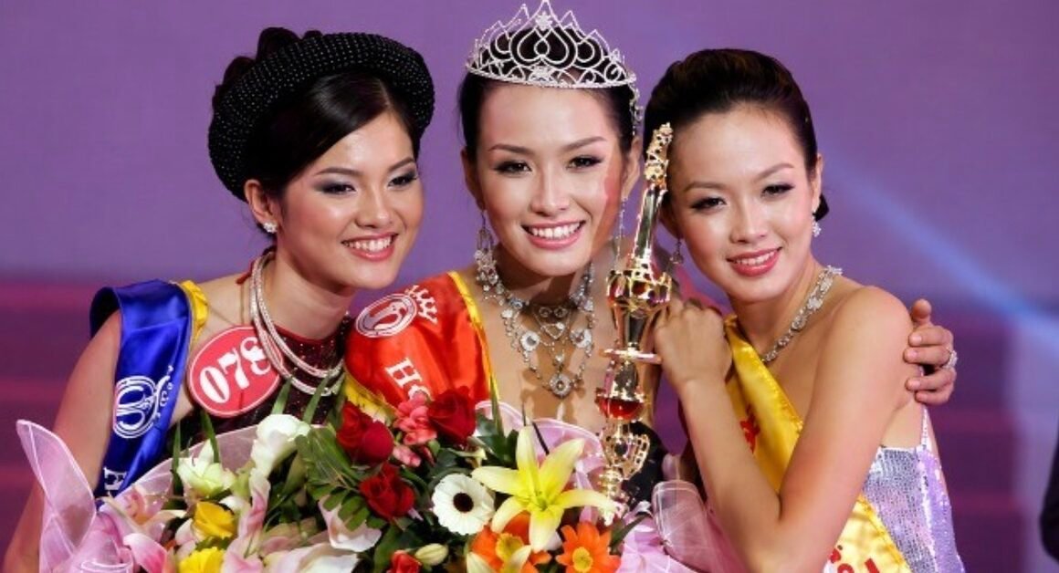 BA NGƯỜI ĐẸP NHẤT HOA HẬU VIỆT NAM 2006 ĐÃ ĐỔI THẾ NHƯ THẾ NÀO SAU 20 NĂM?