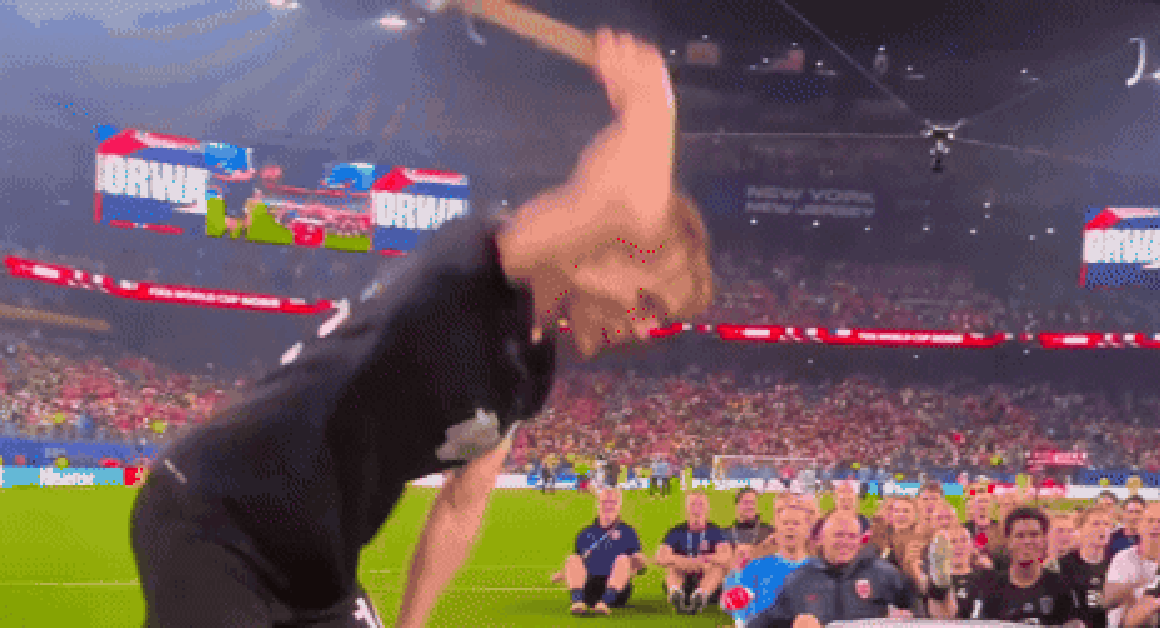 BÙNG NỔ TRUYỀN THỐNG VĂN HÓA VIKING ĐƯỢC CHIẾU SÁNG TRONG CÁC TRẬN ĐẤU WORLD CUP!