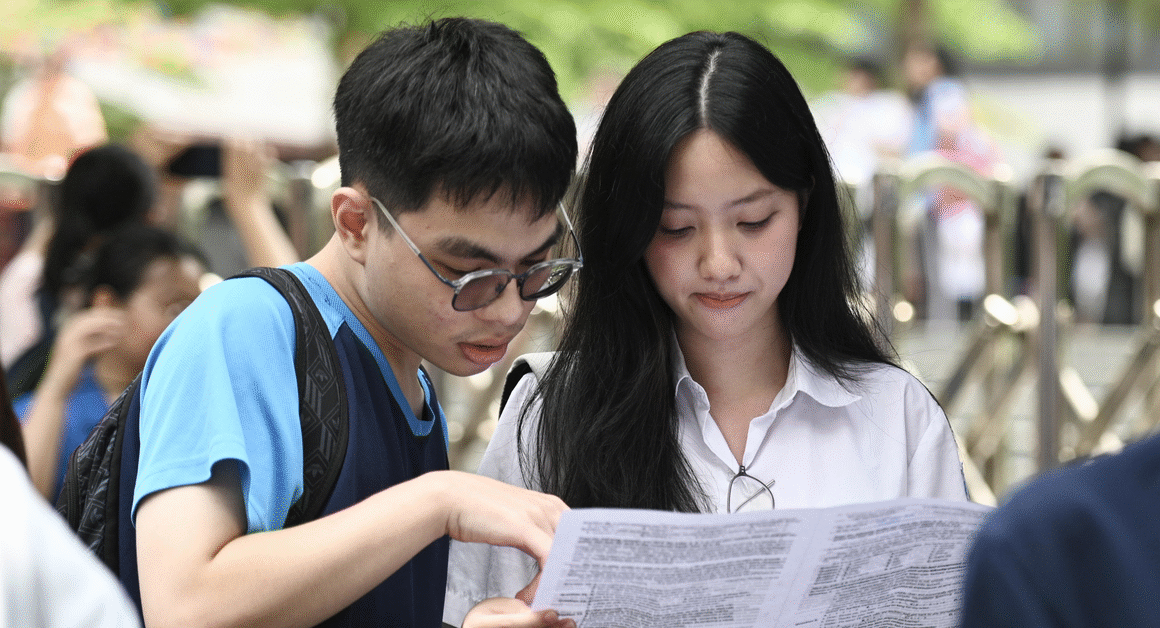 DÒNG CHẢY NGHỈ CHÂN NGHIÊNG VỀ KẾT QUẢ ĐIỂM THI TỐT NGHIỆP 2026 ĐÃ CẬN KỀ!