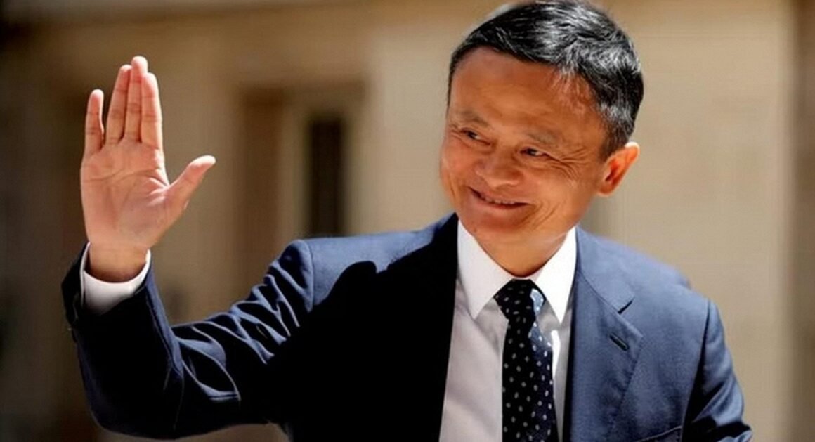 KHÁM PHÁ BIỆT PHỦ CỦA JACK MA NHƯ MỘT BỨC TRANH THỦY MẶC GIỮA ĐỜI THỰC, NƠI GẦN 6.000M² VỚI HƠN 30 PHÒNG NGỦ VÀ AO HỒ PHỦ SƯƠNG 24/24!