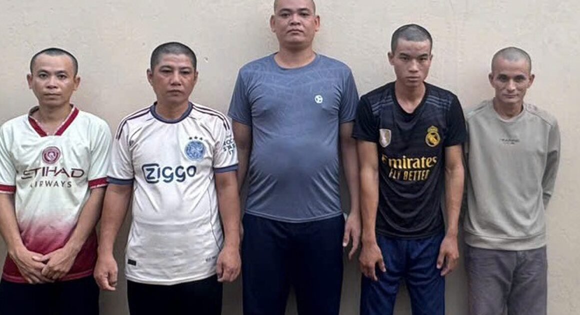KHÁM PHÁ BỤC MẠT SĂN BỌC 6 VOỌC BẠC ĐÔNG DƯƠNG TẠI VƯỜN QUỐC GIA PHÚ QUỐC!