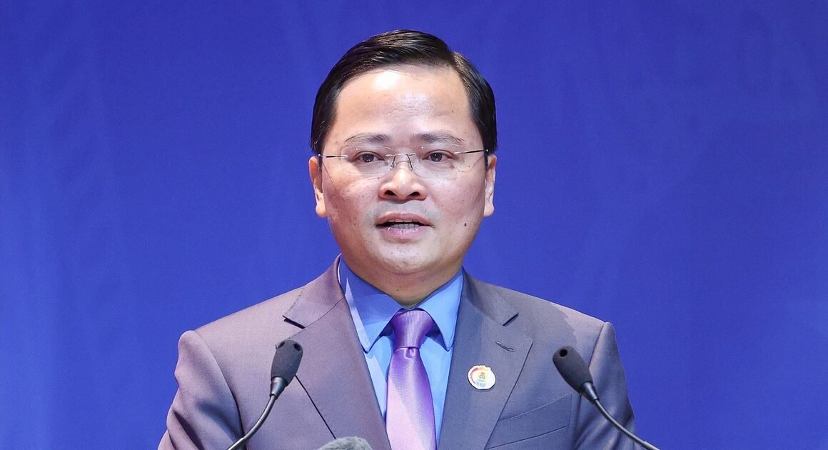 NGUYỄN ANH TUẤN CHÍNH THỨC TÁI ĐẮC CỬ CHỦ TỊCH TỔNG LIÊN ĐOÀN LAO ĐỘNG VIỆT NAM!