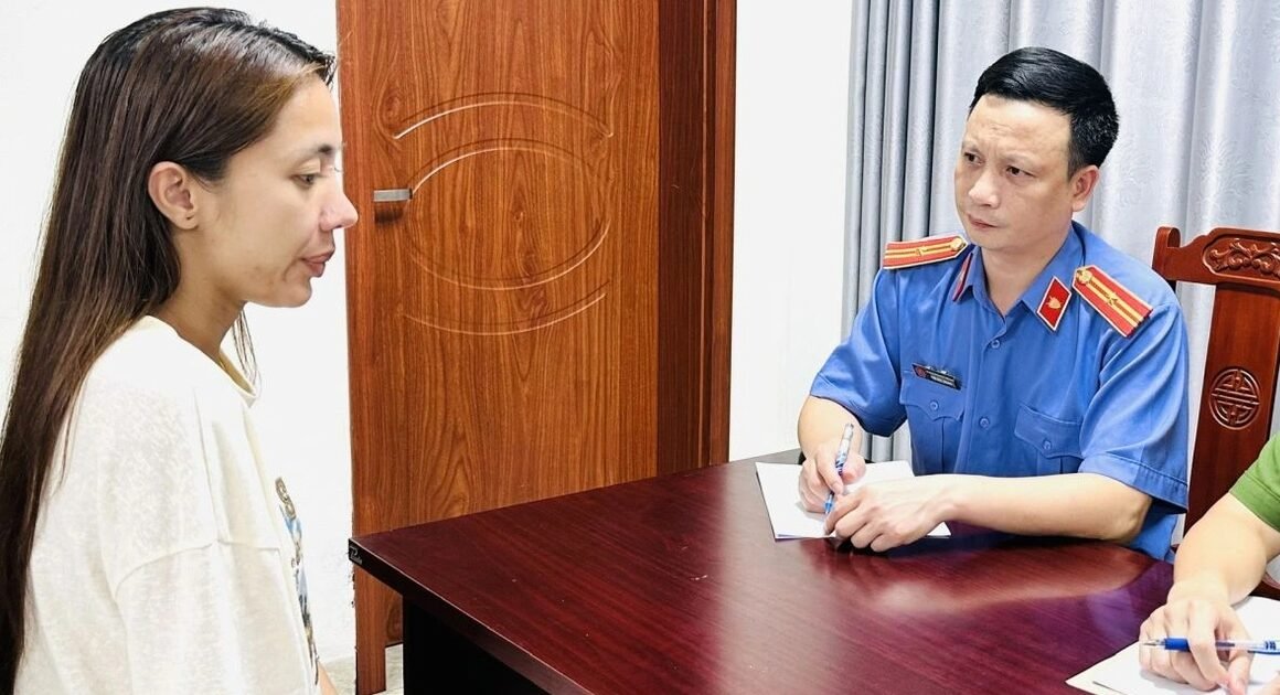 LẬT ХẬU CÁC CÔNG TY TRANG SỨC GIAN, THU HÀNG TRĂM TỶ ĐỒNG BẤT CHÍNH!