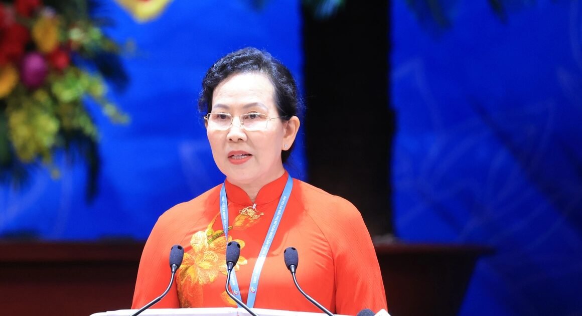BÀ LÊ THỊ THỦY TIẾP TỤC GẮN BÓ VỚI HỘI LIÊN HIỆP PHỤ NỮ VIỆT NAM GÓP PHẦN XÂY DỰNG GAY GẮN, BỀN VỮNG HỘI NĂM NAY!