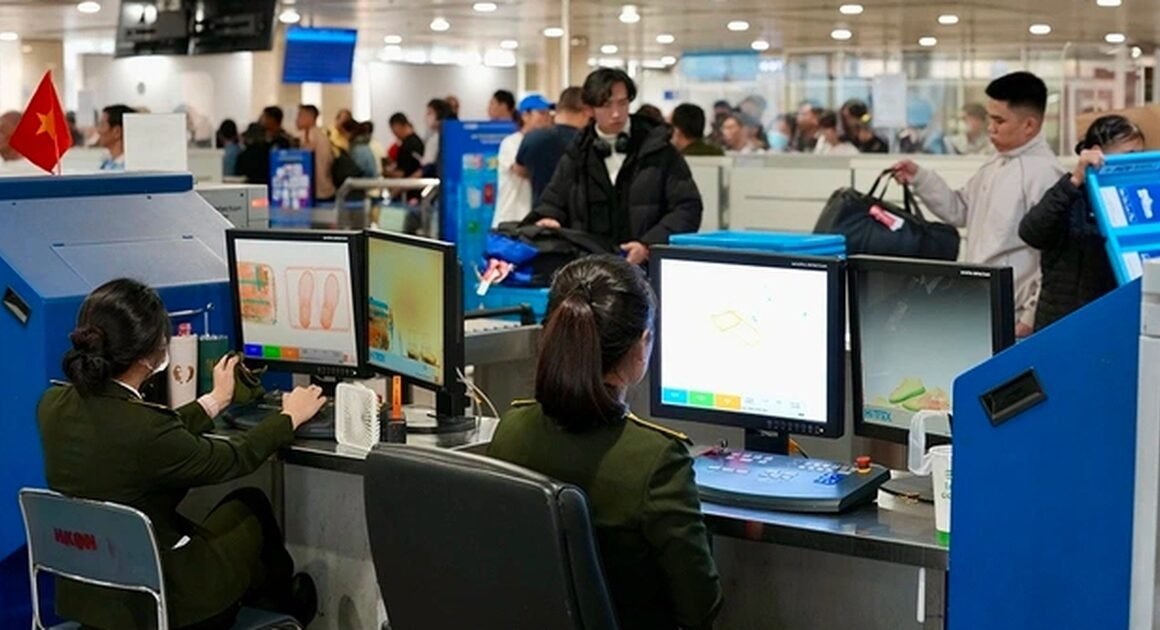 BỘ TÀI CHÍNH CHUẨN BỊ QUY ĐỊNH MỚI VỀ HOÀN THÀNH NGHĨA VỤ NỘP THUẾ TRƯỚC KHI XUẤT CẢNH?