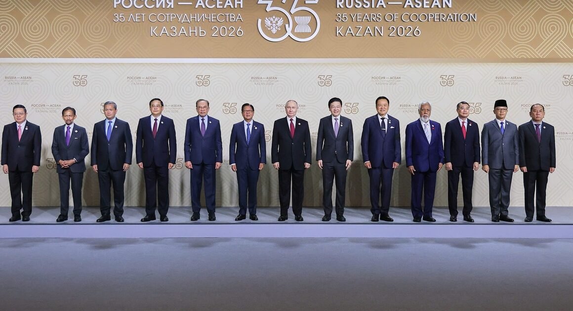 KHẢI QUAN HỘI NGHỊ ASEAN- Nga 35 NĂM: ĐỐI TÁC CHÌM ĐẮM ĐÁNG CHỜ ĐỢI NHẤT NĂM NHẤT!