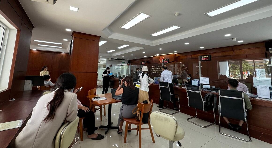 BẤT NGỜ: CHỦ TỊCH UBND PHƯỜNG, XÃ ĐƯỢC GIAO THÊM 26 NHIỆM VỤ VỀ ĐẤT ĐAI, ĐANG CHỜ XEM CHIỀU HƯƠNG!