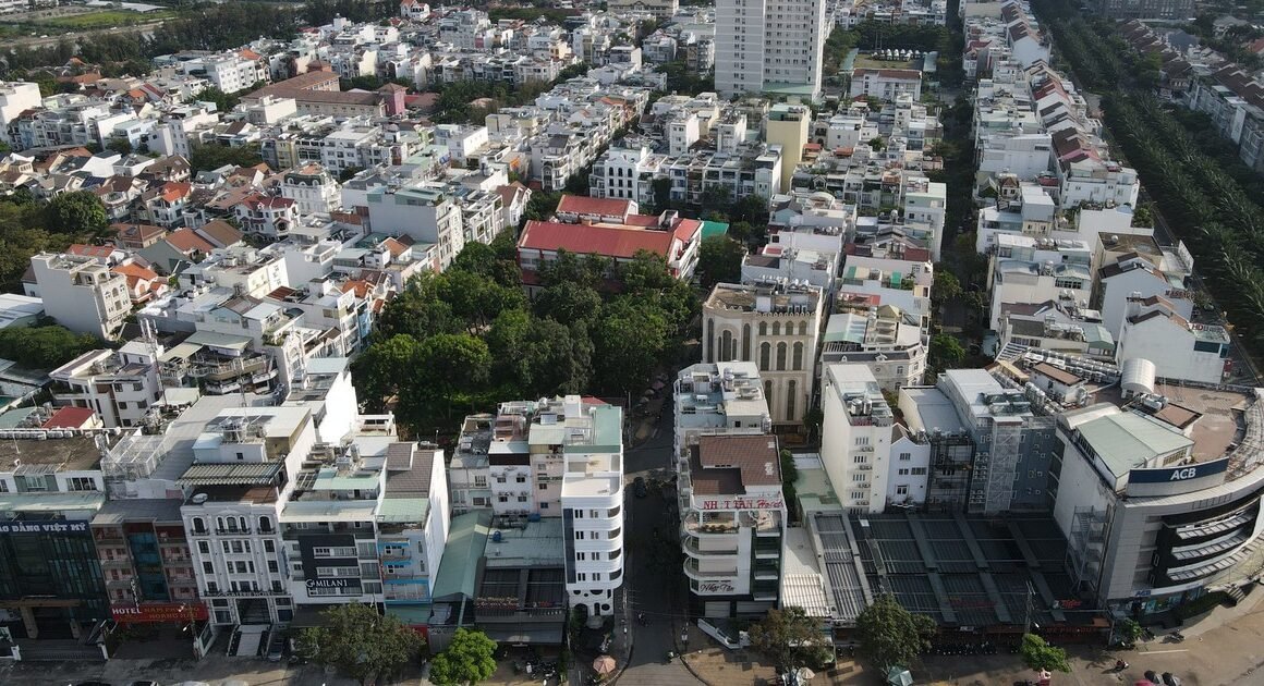 KHÁM PHÁ NHỮNG XÃ ĐỦ ĐIỀU KIỆN CHUYỂN ĐỘI VỀ PHƯỜNG TẠI TP.HCM, ĐẶC BIỆT LỚN NHẤT TẠI HUYỆN BÌNH CHÁNH, CỦ CHI, HÓC MÔN, NHÀ BÈ CỦ.