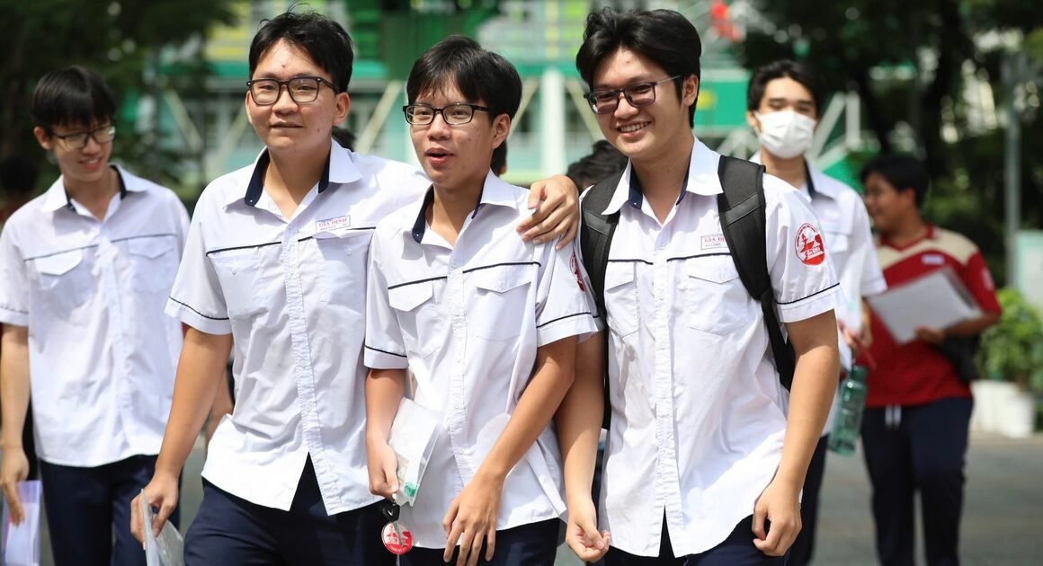 TIẾP THEO LÀ ĐIỂM THI TỐT NGHIỆP THPT CỦA HƠN 142.000 THÍ SINH SẼ ĐƯỢC CÔNG BỐ VÀO SÁNG mai, BẠN ĐÃ SẮN SÀNG CHƯA?