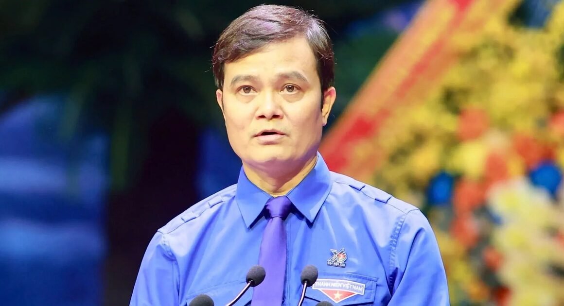 KHÁT VỌNG CỐNG HIẾN VÀ NIỀM TIN SẴN SÀNG HÀNH ĐỘNG ĐỂ DÂN TỘC BƯỚC VÀO THỜI ĐẠI MỚI!